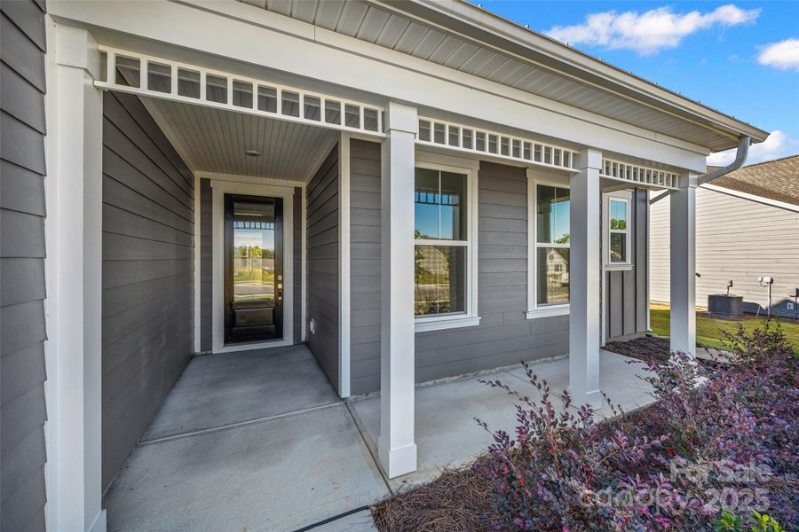 Exterior details and patio area of a home in Handsmill on Lake Wylie, York (Image 3).