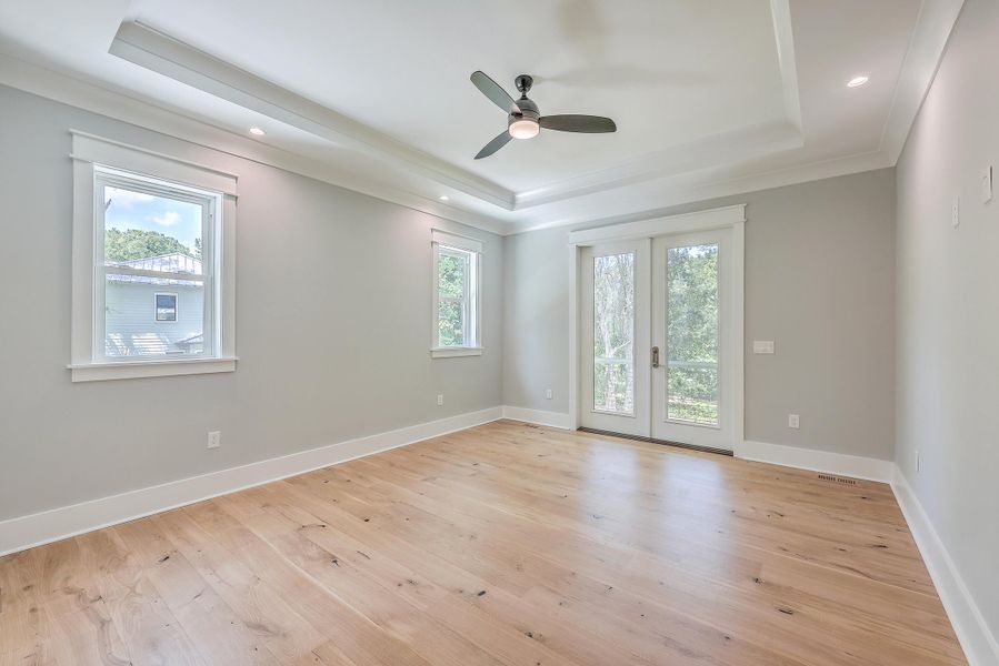 Spacious, unfurnished interior of a new home in , Mount Pleasant (Image 18).