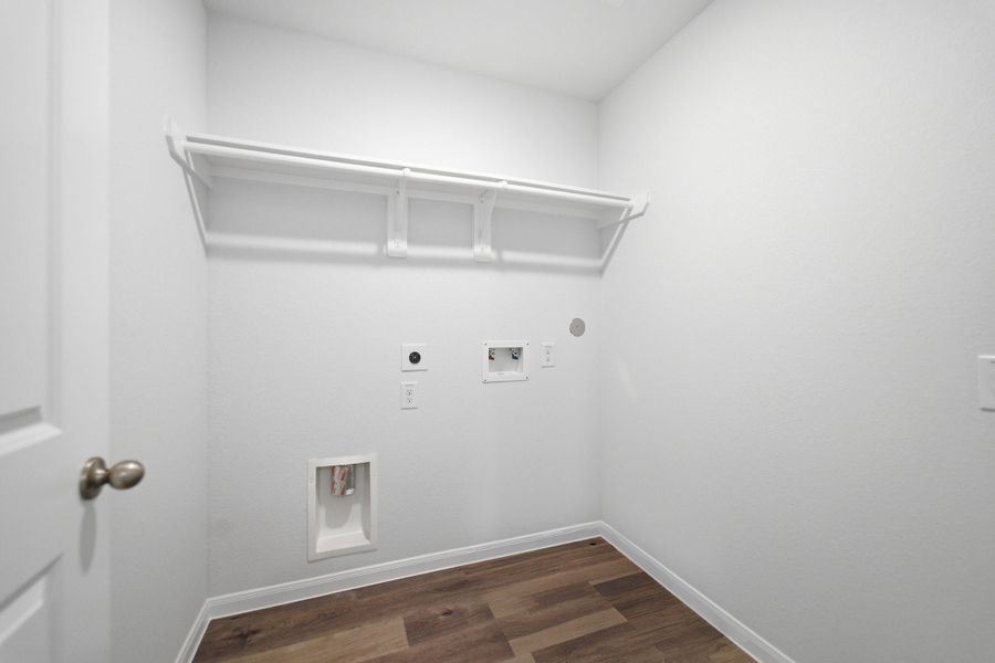 Spacious, unfurnished interior of a new home in Windrose Green, Angleton (Image 47).