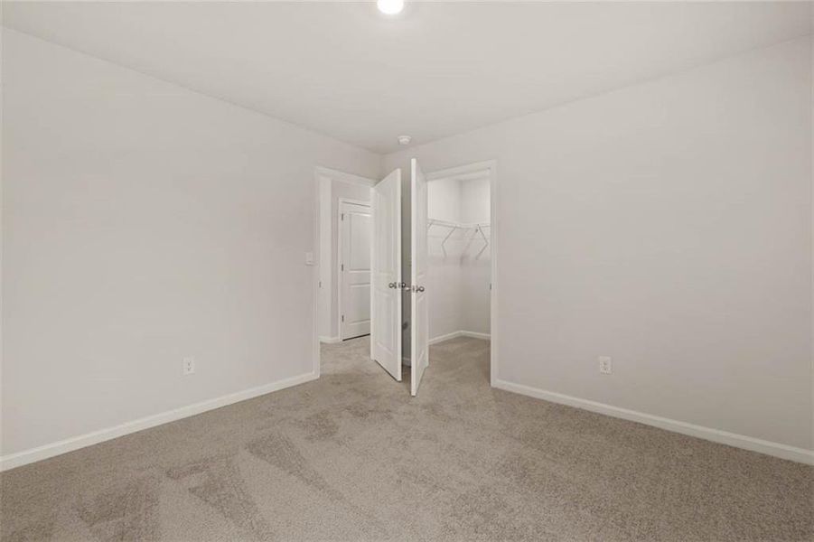 Spacious, unfurnished interior of a new home in Poplar Preserve, Newnan (Image 26).