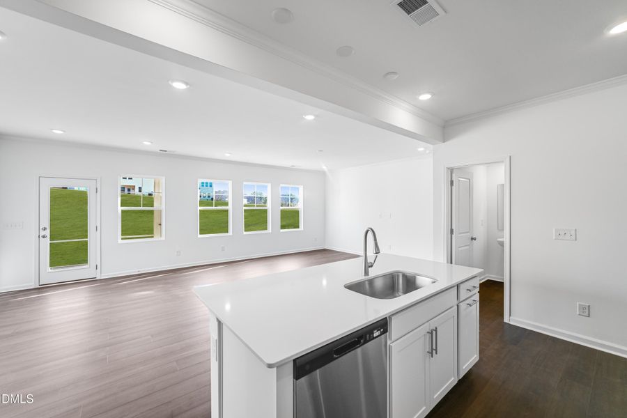 SUN_SherriDowns_Pic_Chadwick-13