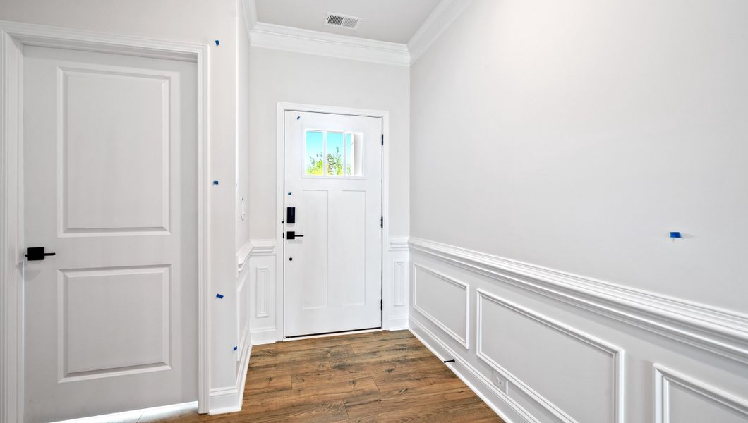 Spacious, unfurnished interior of a new home in The Villas at Pine Valley, Boiling Springs (Image 11).