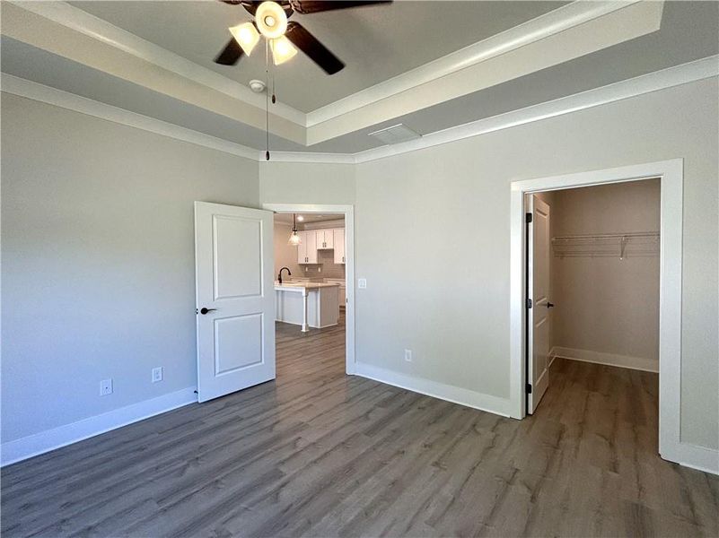 Spacious, unfurnished interior of a new home in , Cleveland (Image 12).