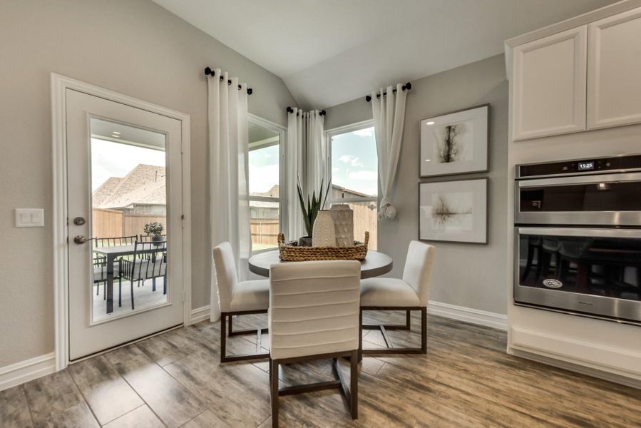 MODEL HOME images may NOT be consistent with the finished product. MODEL HOME images may NOT be consistent with the finished product.