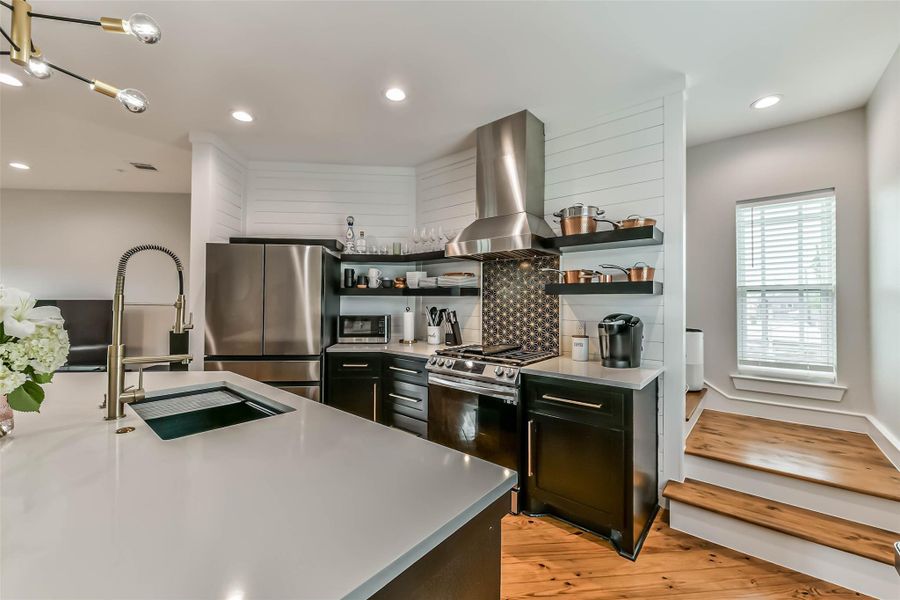 Furnished interior view inside a new home in , Galveston (Image 11).