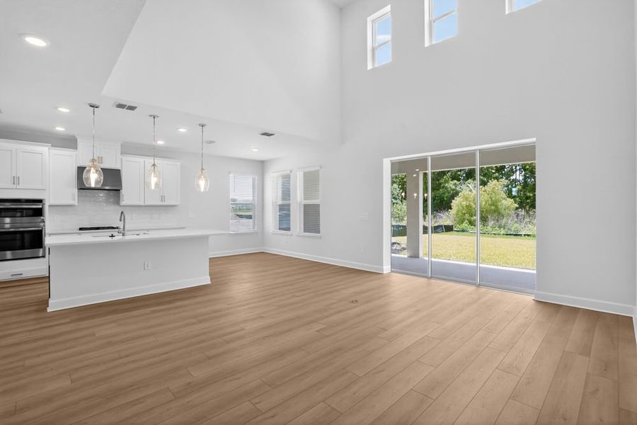 Spacious, unfurnished interior of a new home in Firethorn, Parrish (Image 11).