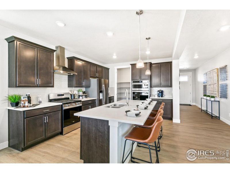 Furnished interior view inside a new home in Vantage, Berthoud (Image 18).