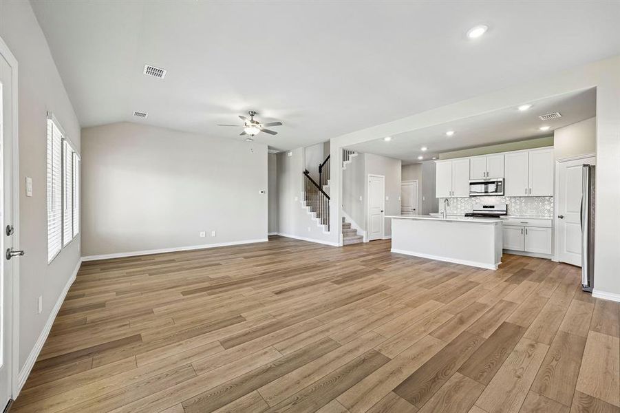 Spacious, unfurnished interior of a new home in Lakehaven - Signature Series, Farmersville (Image 20). Spacious, unfurnished interior of a new home in Lakehaven - Signature Series, Farmersville (Image 20).