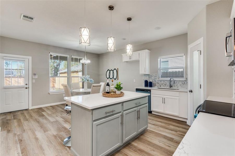 Furnished interior view inside a new home in , Fort Worth (Image 16).