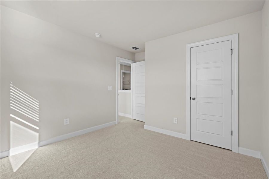 Spacious, unfurnished interior of a new home in Collier Ridge, Moore (Image 20). Spacious, unfurnished interior of a new home in Collier Ridge, Moore (Image 20).
