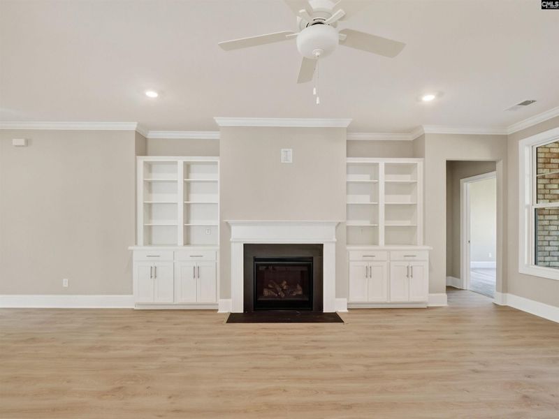 Spacious, unfurnished interior of a new home in Collins Cove, Chapin (Image 20).