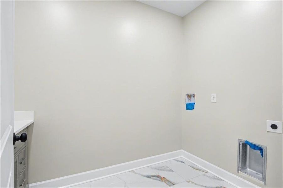 Spacious, unfurnished interior of a new home in , Lindale (Image 47).