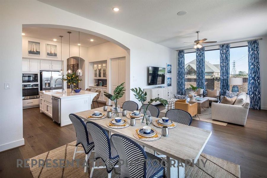 Furnished interior view inside a new home in Sandbrock Ranch, Aubrey (Image 15).