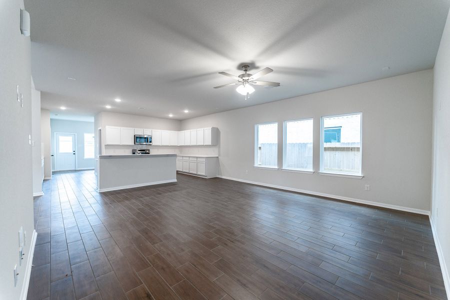 Spacious, unfurnished interior of a new home in Windrose Green, Angleton (Image 11). Spacious, unfurnished interior of a new home in Windrose Green, Angleton (Image 11).
