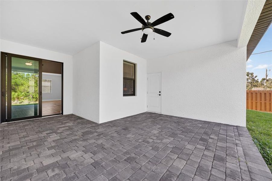 Exterior details and patio area of a home in , Port Charlotte (Image 26).