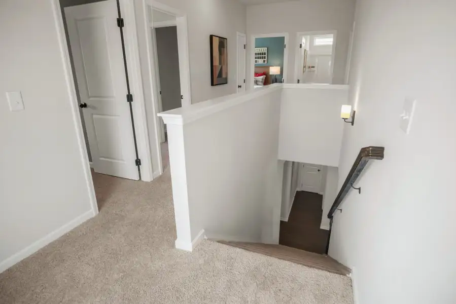 Spacious, unfurnished interior of a new home in The Oaks, Clarksville (Image 18).