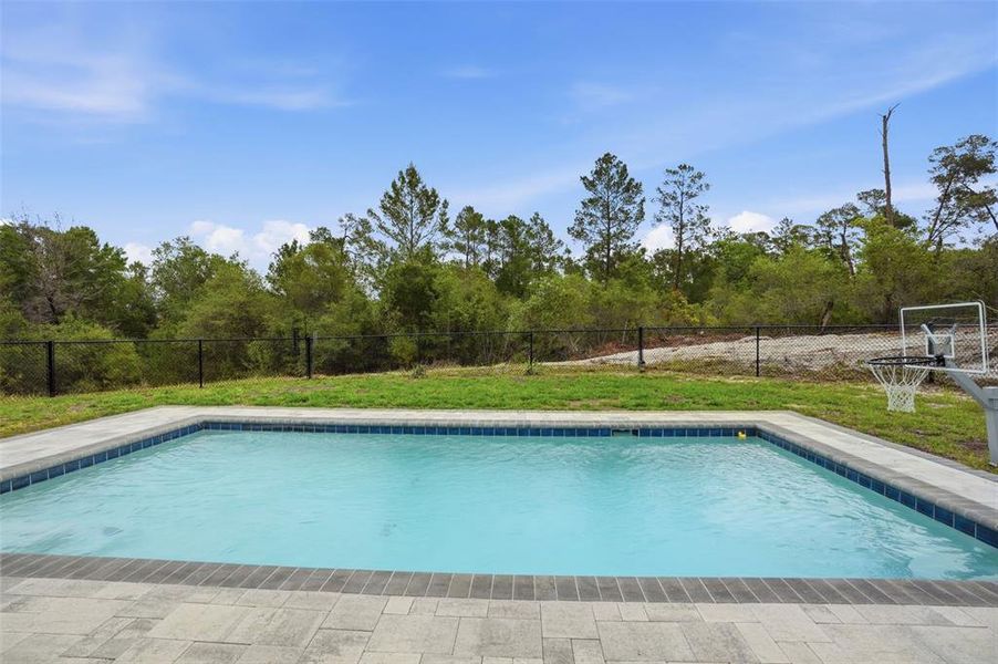 Community amenities in , Weeki Wachee (Image 54).