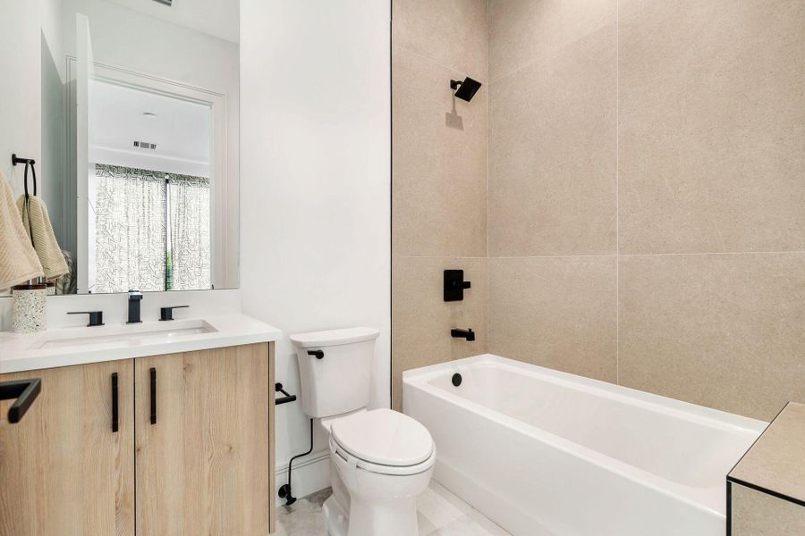 2nd bathroom