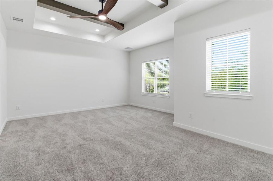 Spacious, unfurnished interior of a new home in , West Tawakoni (Image 30).