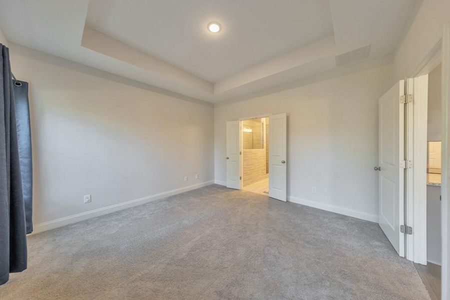 Spacious, unfurnished interior of a new home in , Dawsonville (Image 28).