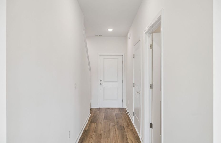 Spacious, unfurnished interior of a new home in Highlands of Carter's Station, Columbia (Image 38).