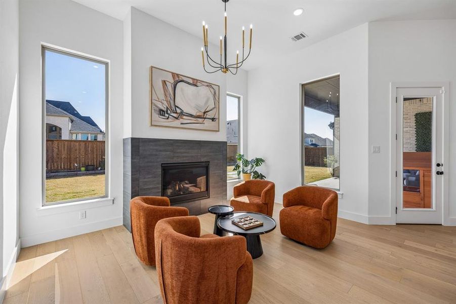 Furnished interior view inside a new home in , Prosper (Image 13).