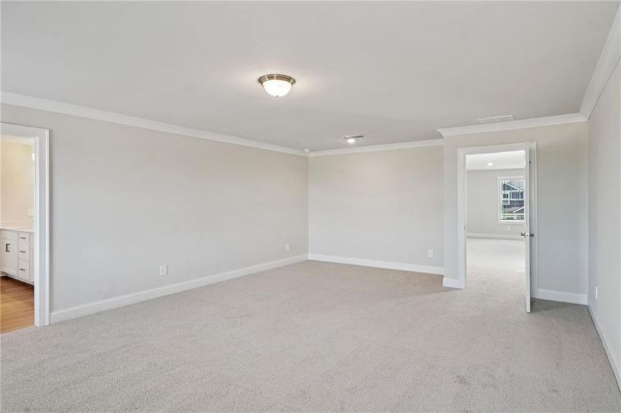 Spacious, unfurnished interior of a new home in River Pointe, Monroe (Image 31).