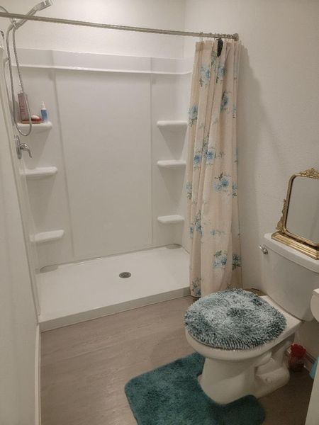 Master bathroom huge walk-in shower with a Hand-held 5-position shower head Master bathroom huge walk-in shower with a Hand-held 5-position shower head
