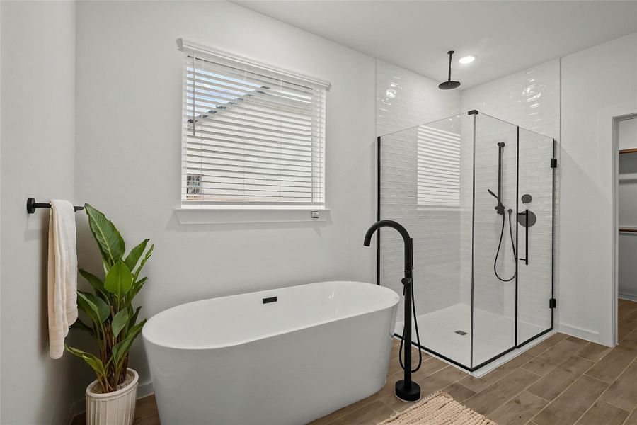 Luxurious primary bath (*Photo not of actual home and used for illustration purposes only.)