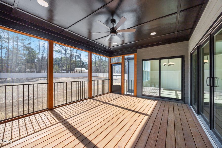 23-web-or-mls-IMG_2462 23-web-or-mls-IMG_2462