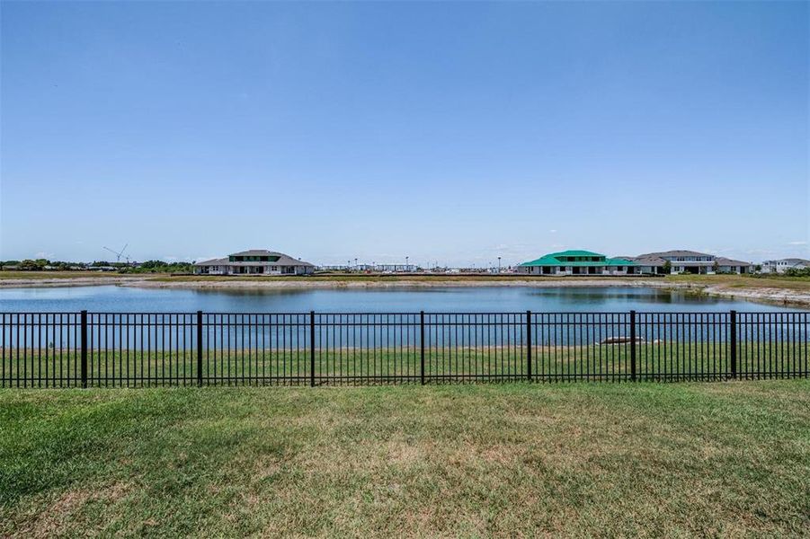 Community amenities in , Parrish (Image 49).