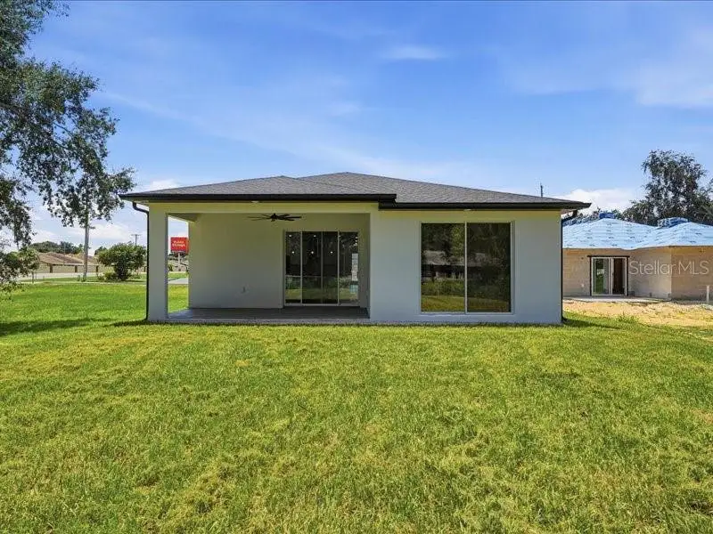 Exterior details and patio area of a home in , Winter Haven (Image 26).