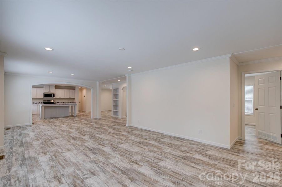 Spacious, unfurnished interior of a new home in , Chester (Image 25).