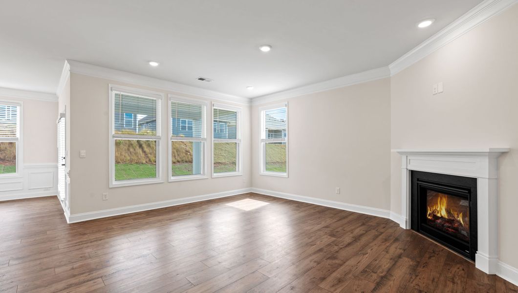 Representative unfurnished interior of a home built from the ROBINSON by D.R. Horton in Seven Oaks, Greenwood (Image 16).