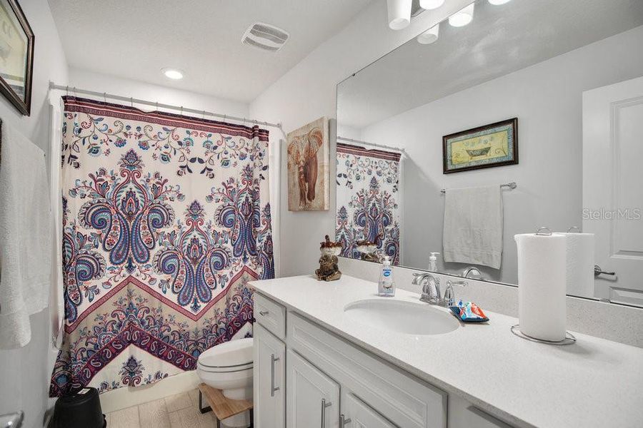 Furnished interior view inside a new home in , Orlando (Image 8).