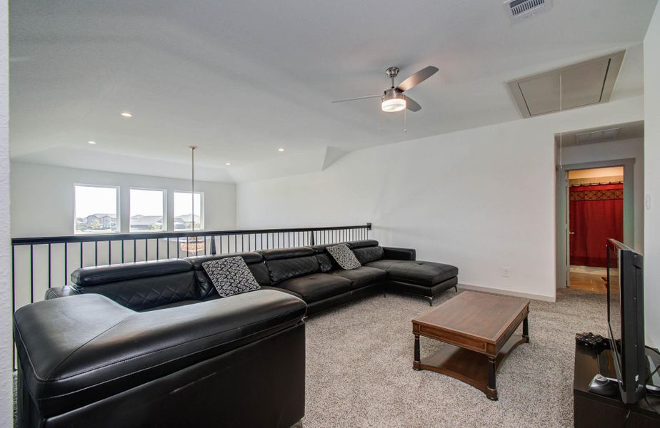 Furnished interior view inside a new home in Parks Edge, Missouri City (Image 13).