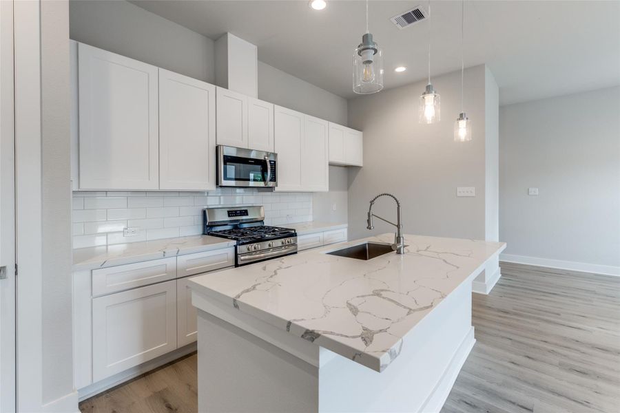 Image 14 of a home in .