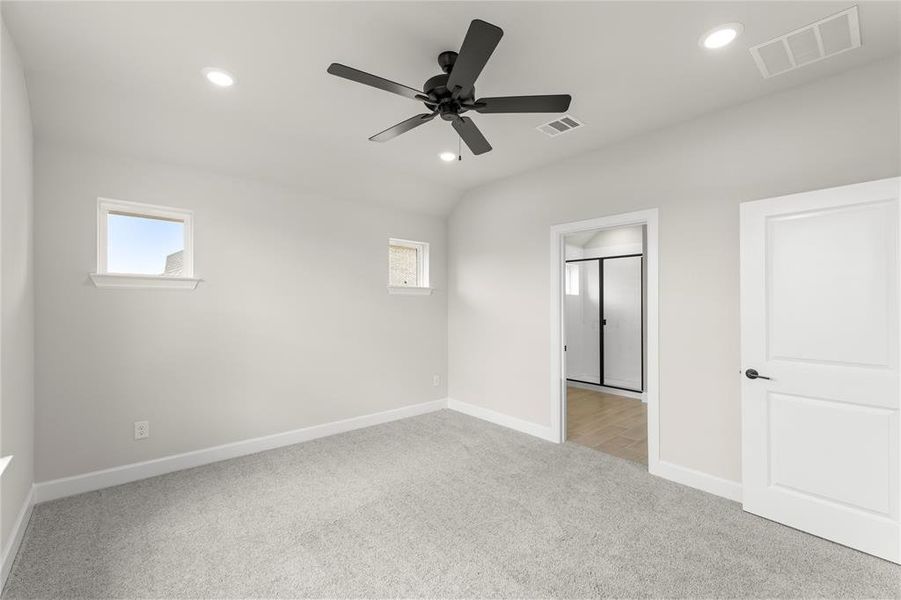 18_19. 2244 Aspen Chase - Primary (2)