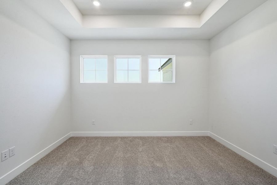 Spacious, unfurnished interior of a new home in Nolina, Georgetown (Image 10).