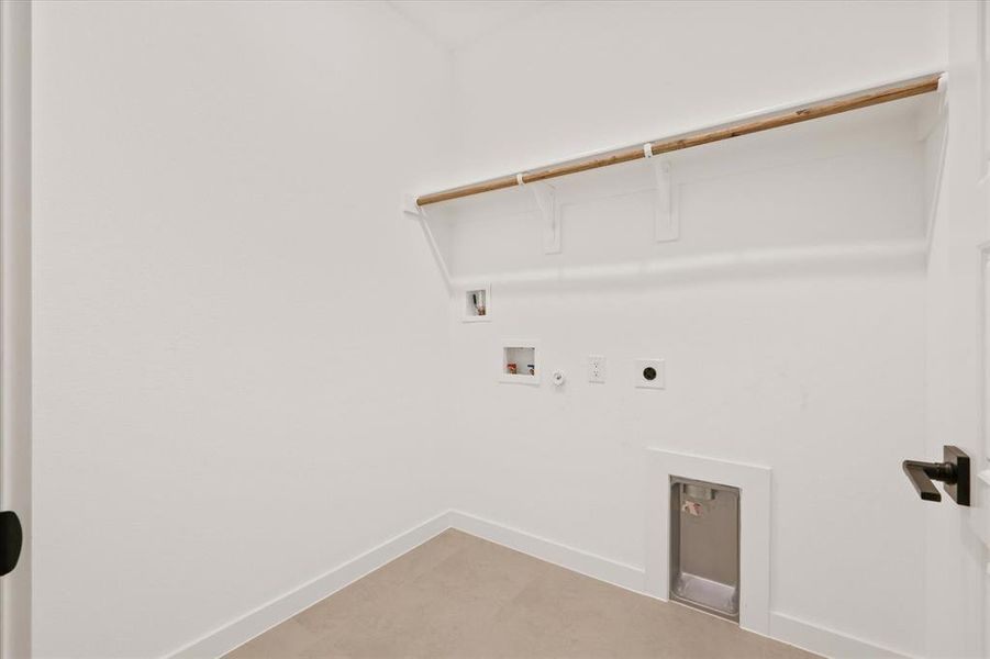 Spacious, unfurnished interior of a new home in Talon Hills, Saginaw (Image 22).