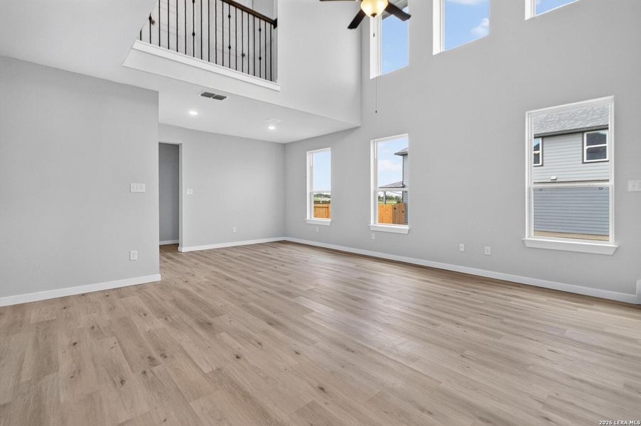 Spacious, unfurnished interior of a new home in Hickory Ridge, Elmendorf (Image 9). Spacious, unfurnished interior of a new home in Hickory Ridge, Elmendorf (Image 9).