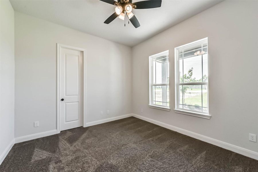 Spacious, unfurnished interior of a new home in , Baytown (Image 24).