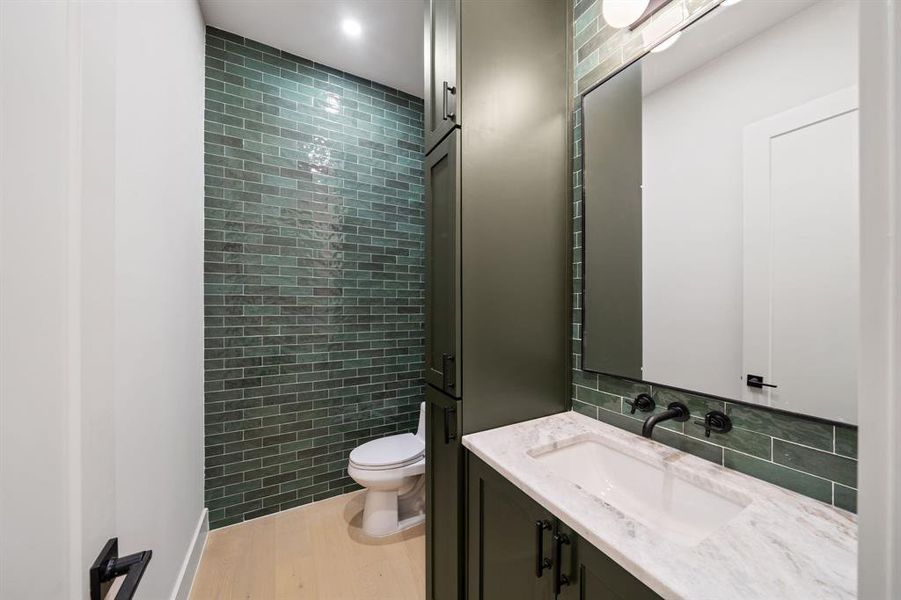 Furnished interior view inside a new home in , Dallas (Image 8). Furnished interior view inside a new home in , Dallas (Image 8).