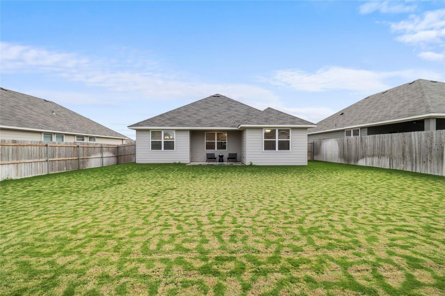 Exterior details and patio area of a home in , Temple (Image 3).
