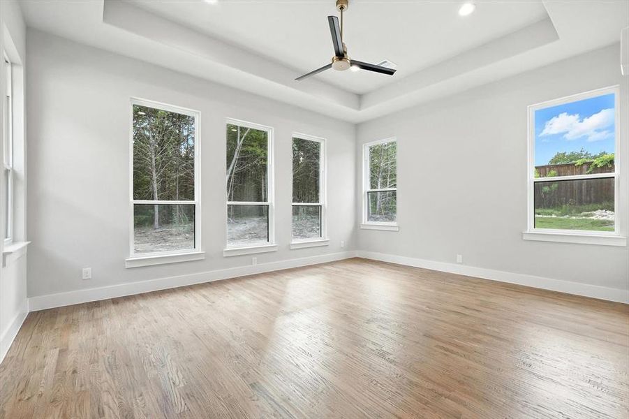 Spacious, unfurnished interior of a new home in , Waxahachie (Image 23).