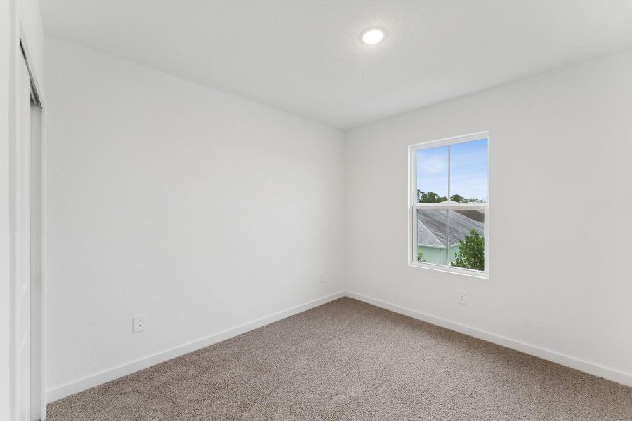 Spacious, unfurnished interior of a new home in , Fort Pierce (Image 31).