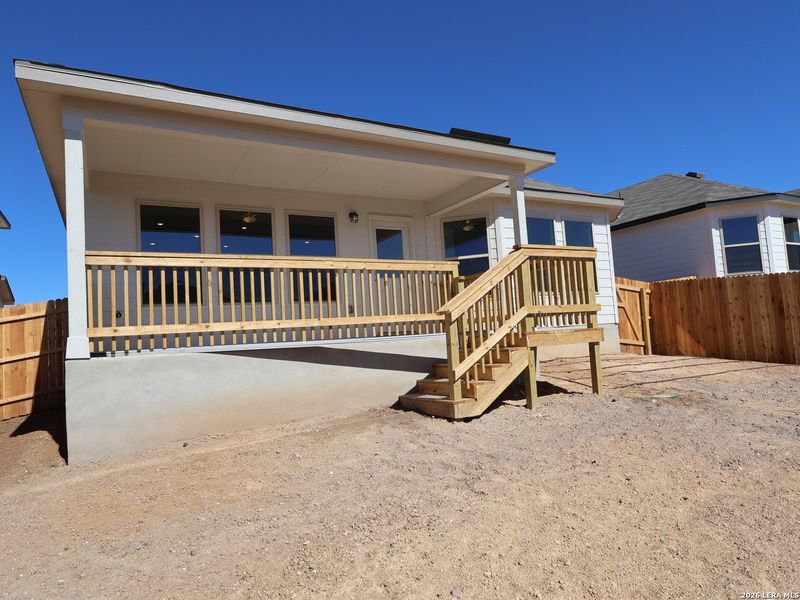 Exterior details and patio area of a home in Hunters Ranch, San Antonio (Image 21).