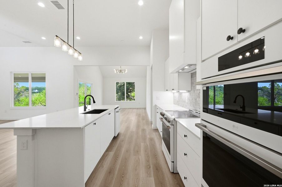 Furnished interior view inside a new home in , Canyon Lake (Image 11).