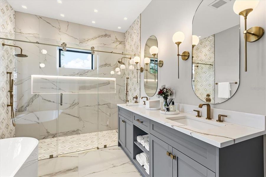 Furnished interior view inside a new home in , Orlando (Image 27).