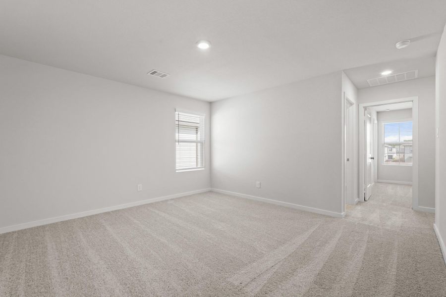 Spacious, unfurnished interior of a new home in Lakes at Black Oak, Magnolia (Image 13). Spacious, unfurnished interior of a new home in Lakes at Black Oak, Magnolia (Image 13).